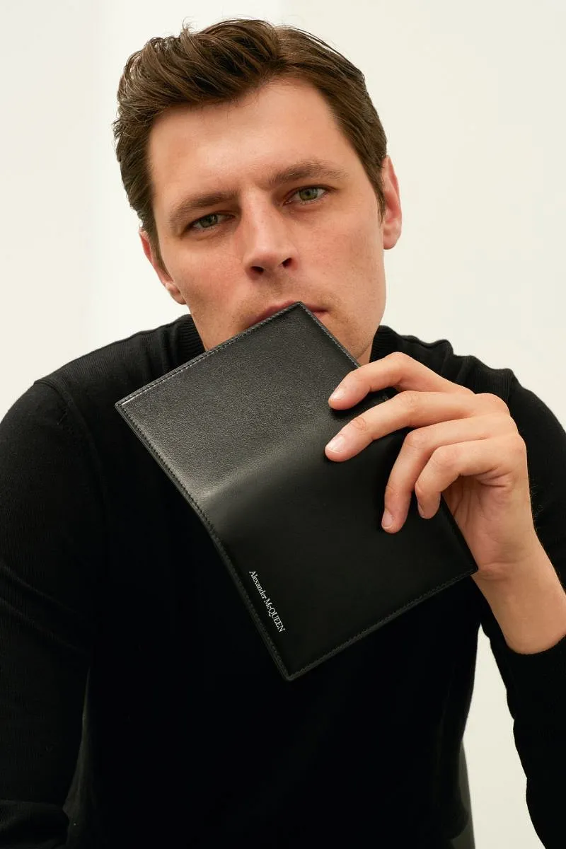 Adrian — Portfolioaufnahme 3 von 32