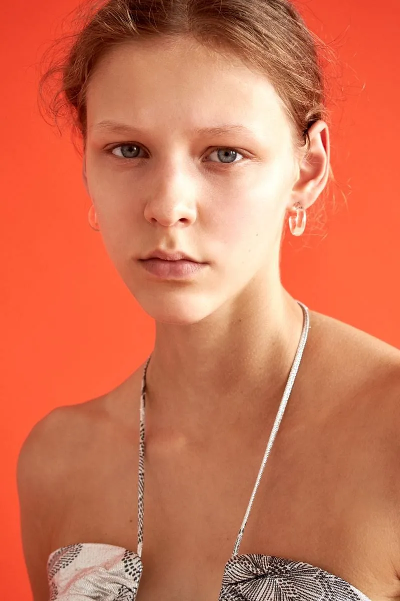 Julia T. — Model im Damen-Board von THE NAME Management