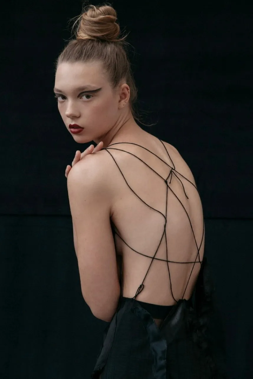 Lia — Portfolioaufnahme 15 von 16