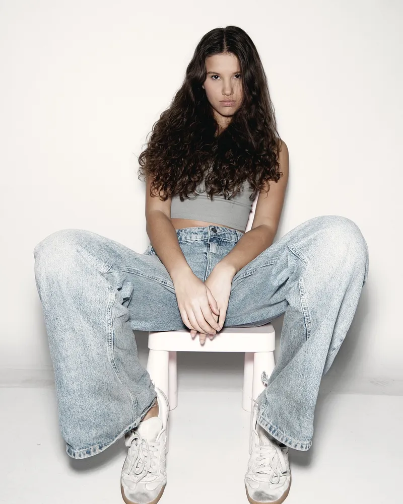 Selena G. — Portfolioaufnahme 33 von 36
